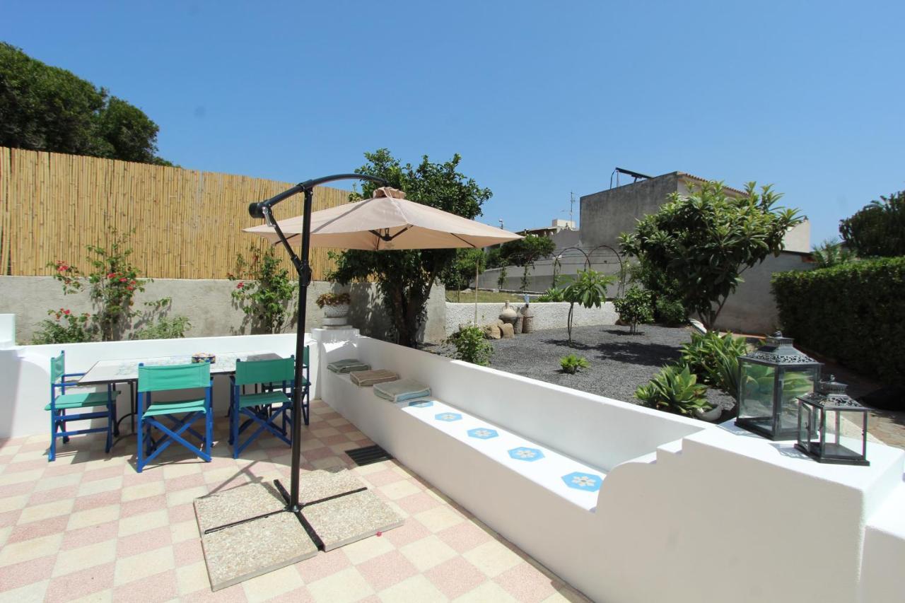 La Casa Bianca Villa Lipari  Eksteriør billede