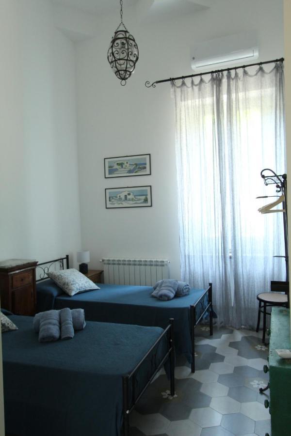 La Casa Bianca Villa Lipari  Eksteriør billede