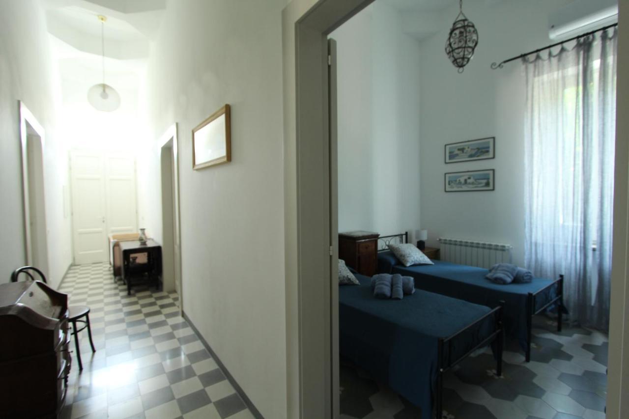 La Casa Bianca Villa Lipari  Eksteriør billede